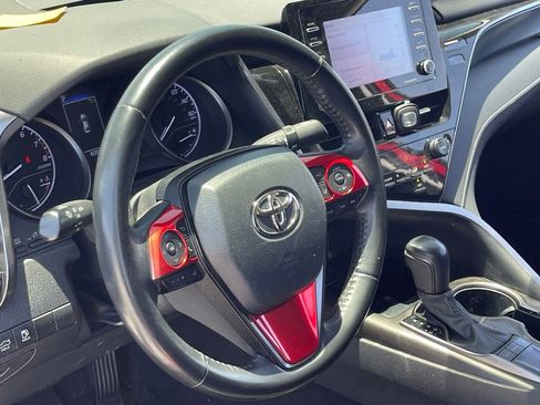 Used 2023 Toyota Camry SE FWD image 9