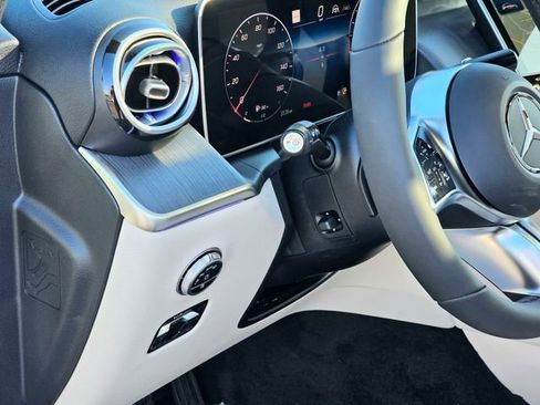 New 2026 Mercedes-Benz GLC 300 4MATIC image 15