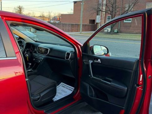 Used 2022 Kia Sportage LX image 21