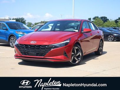 Used 2023 Hyundai Elantra SEL w/ Convenience Package