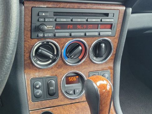 Used 2000 BMW Z3 2.5i RWD image 23