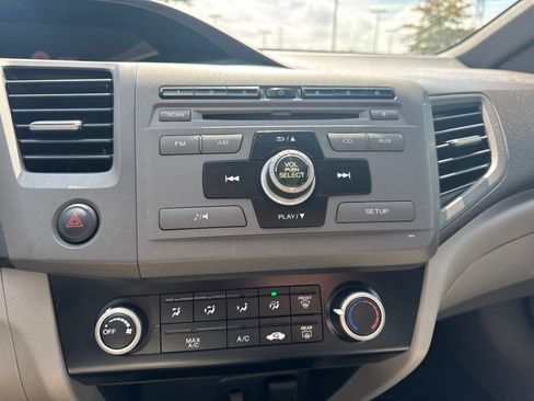 Used 2012 Honda Civic LX image 25