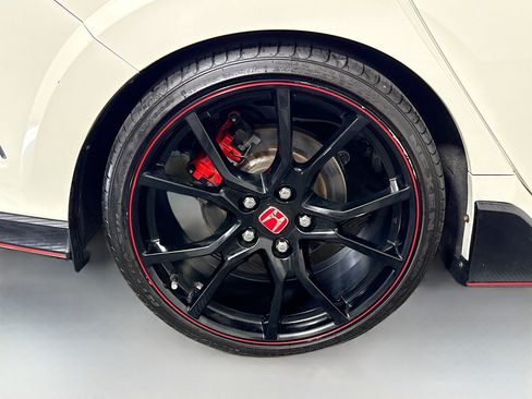 Used 2017 Honda Civic Type R image 33