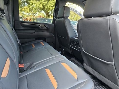 Used 2024 GMC Sierra 2500 AT4 w/ Technology Package image 27