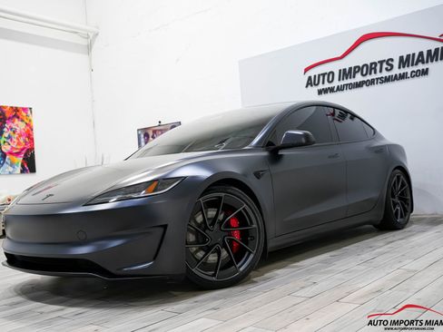 Used 2024 Tesla Model 3 Performance image 3