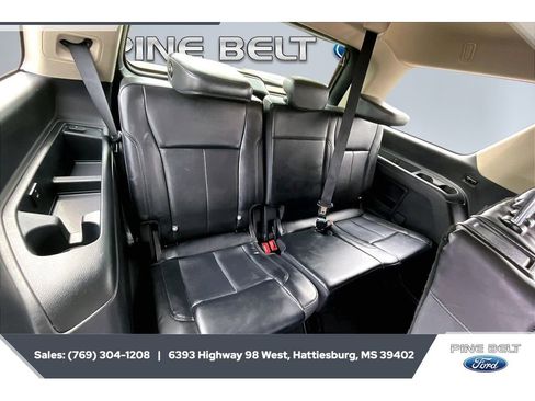 Used 2024 Ford Expedition XLT image 21