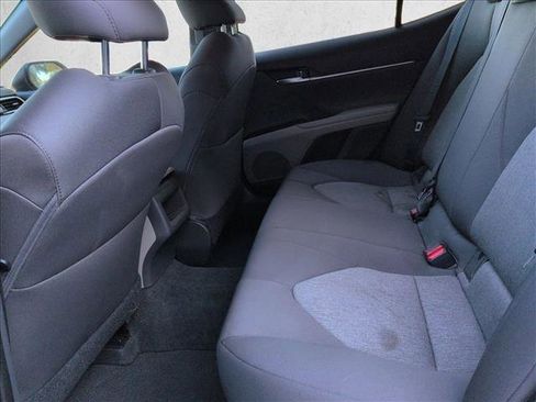 Used 2018 Toyota Camry L image 15