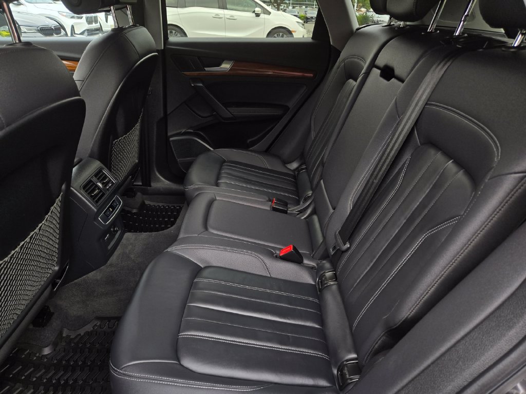 Used 2023 Audi Q5 2.0T Premium Plus w/ Premium Plus Package AWD/4WD image 13