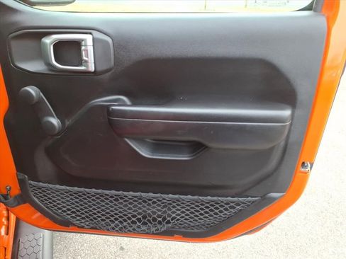 Used 2020 Jeep Wrangler Sport image 18