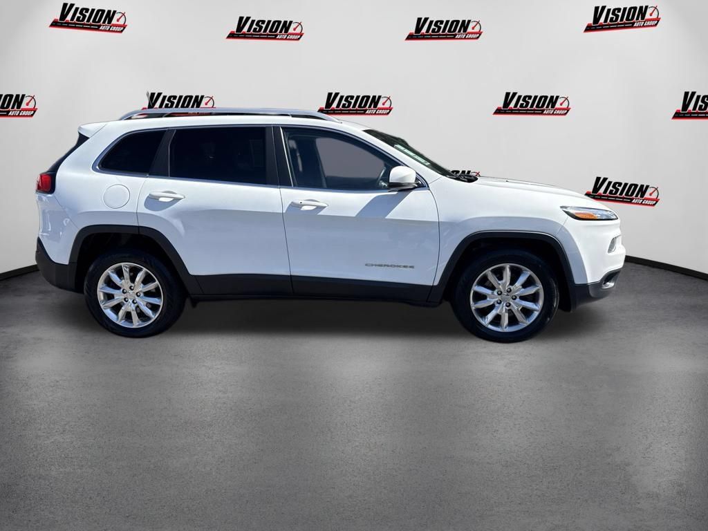 Used 2016 Jeep Cherokee Limited AWD/4WD image 4