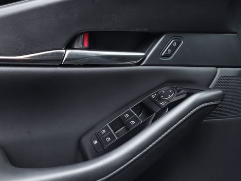 Certified 2025 MAZDA CX-30 AWD 2.5 S w/ Preferred Package image 22