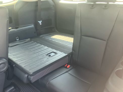 Certified 2026 Toyota Highlander Platinum AWD/4WD image 40