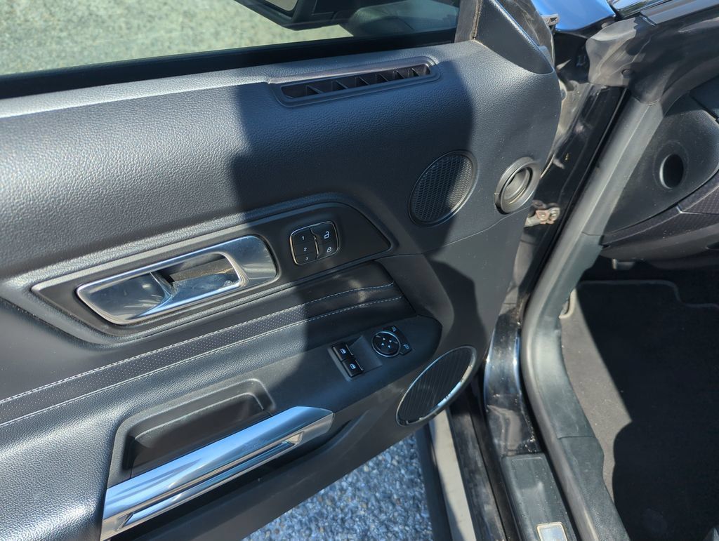 Used 2020 Ford Mustang GT Premium RWD image 15