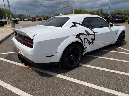 Used 2019 Dodge Challenger SRT Hellcat Redeye RWD image 5
