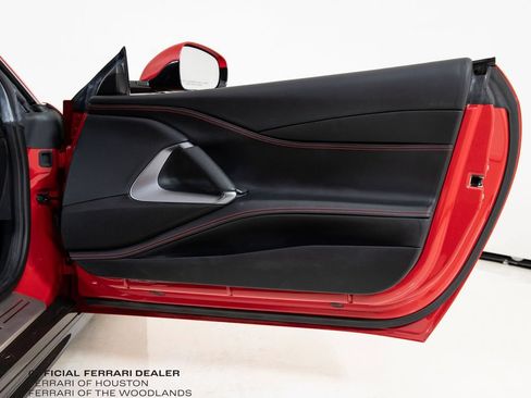 Certified 2018 Ferrari 812 Superfast RWD image 24
