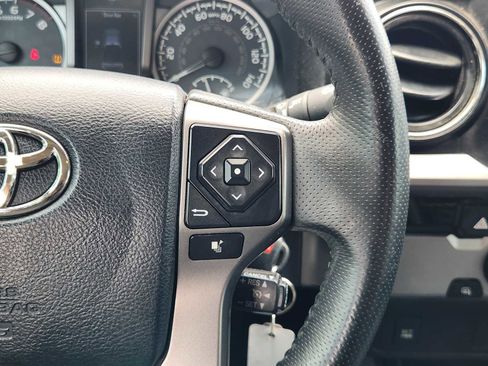 Used 2016 Toyota Tacoma SR5 w/ Towing Package RWD image 27