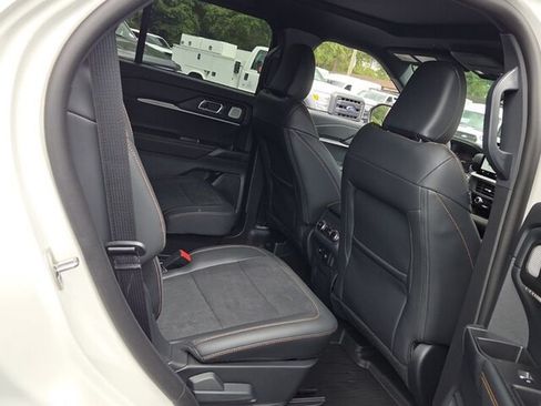 Used 2026 Ford Explorer Tremor w/ Tremor Ultimate Package AWD/4WD image 16