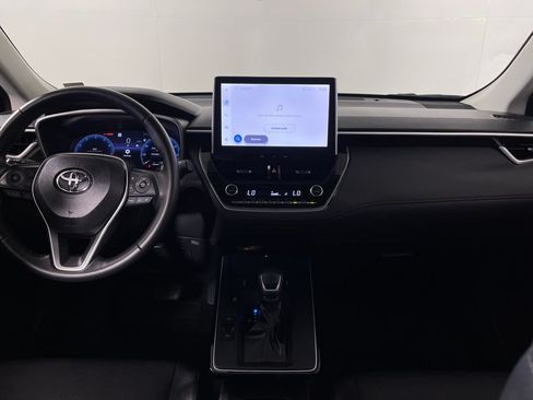 Certified 2026 Toyota Corolla Cross XLE FWD image 14