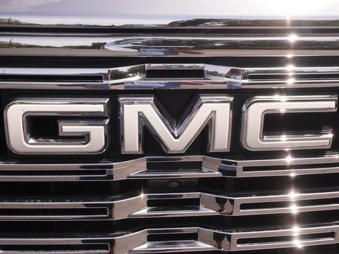 Used 2023 GMC Sierra 1500 Denali AWD/4WD image 47