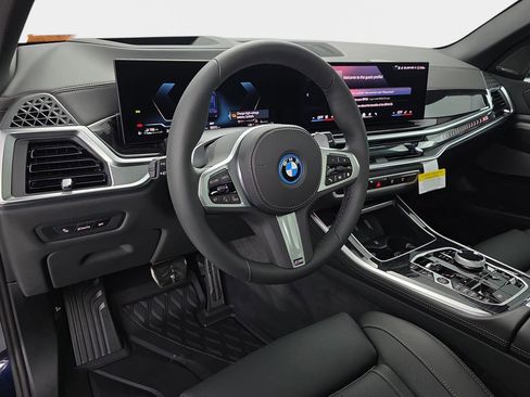 New 2026 BMW X5 xDrive50e w/ Executive Package image 16