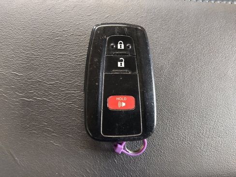 Used 2016 Toyota Prius Four FWD image 32