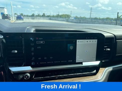 Used 2022 Chevrolet Silverado 1500 RST RWD image 6