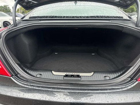 Used 2016 Jaguar XJ L Portfolio RWD image 9