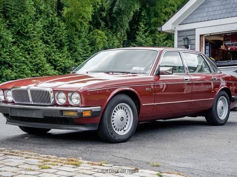 Used 1988 Jaguar XJ Vanden Plas RWD image 14