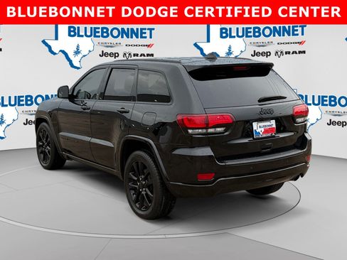 Used 2021 Jeep Grand Cherokee Laredo X RWD image 7