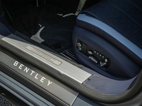 New 2025 Bentley Flying Spur Plug-In Hybrid image 33