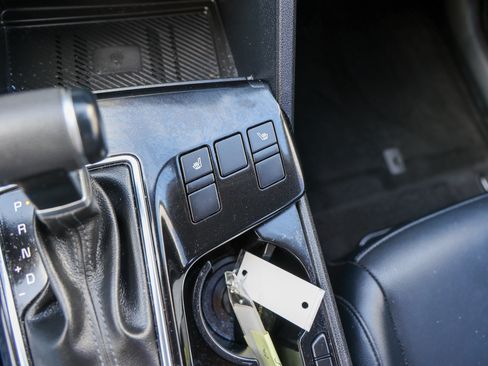 Used 2025 Kia Sportage EX FWD image 23
