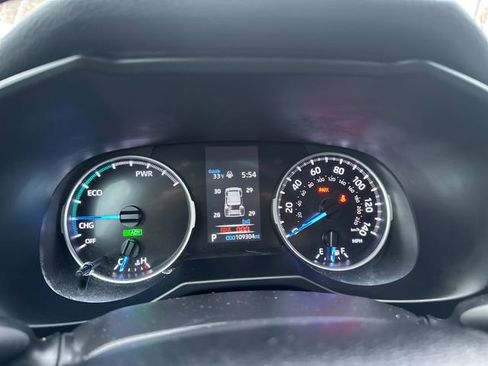 Used 2022 Toyota RAV4 LE image 14