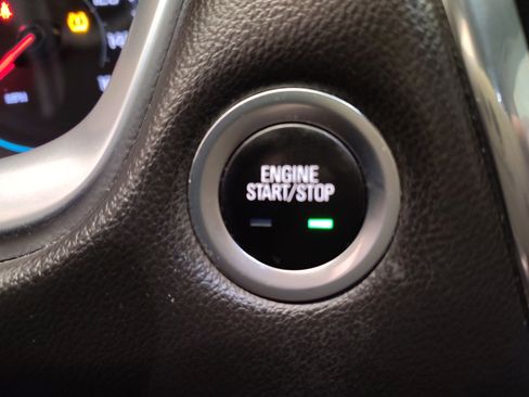 Used 2019 Chevrolet Traverse LT image 24