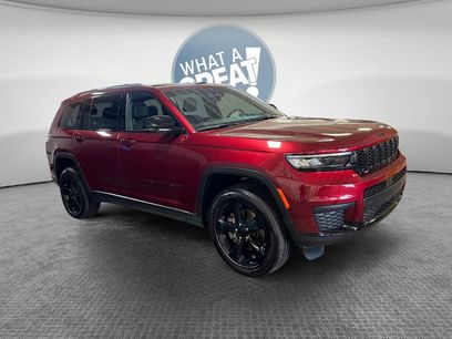 Used 2025 Jeep Grand Cherokee L Altitude