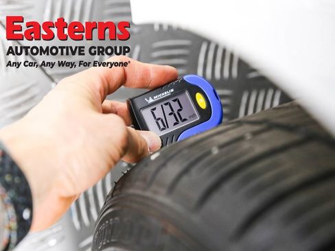 Used 2025 Toyota Corolla SE image 29