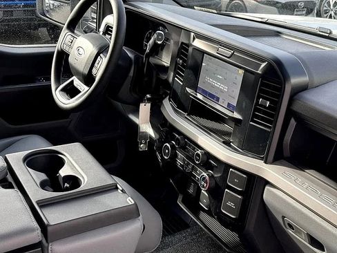 New 2025 Ford F550 2WD SuperCab Super Duty w/ XL Chrome Package image 11