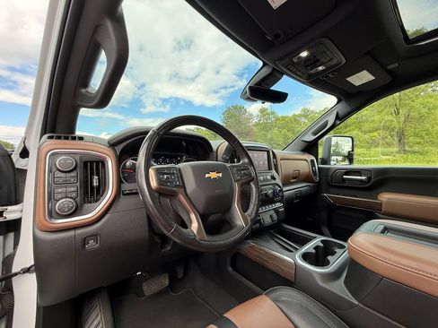 Used 2021 Chevrolet Silverado 3500 High Country w/ Z71 Off-Road Package AWD/4WD image 20