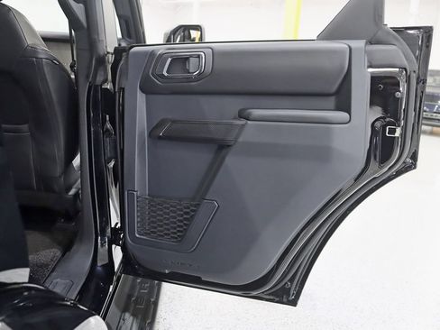 Used 2025 Ford Bronco Outer Banks AWD/4WD image 36