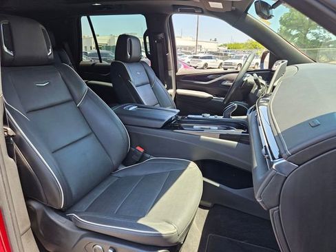 Used 2023 Cadillac Escalade Sport AWD/4WD image 18