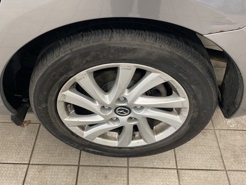 Used 2013 MAZDA MAZDA3 i Touring image 18