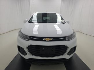 Used 2021 Chevrolet Trax LS w/ Tint and Cruise Package FWD video 2