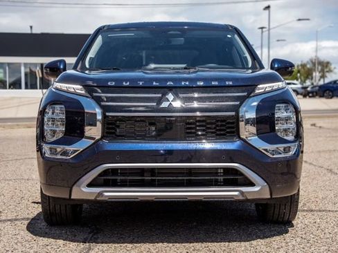 New 2026 Mitsubishi Outlander SE FWD image 2