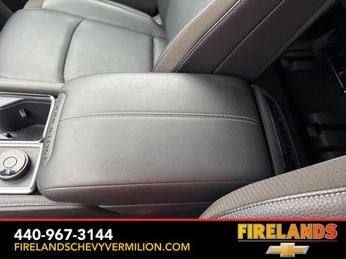 Used 2024 Nissan Pathfinder SL image 25