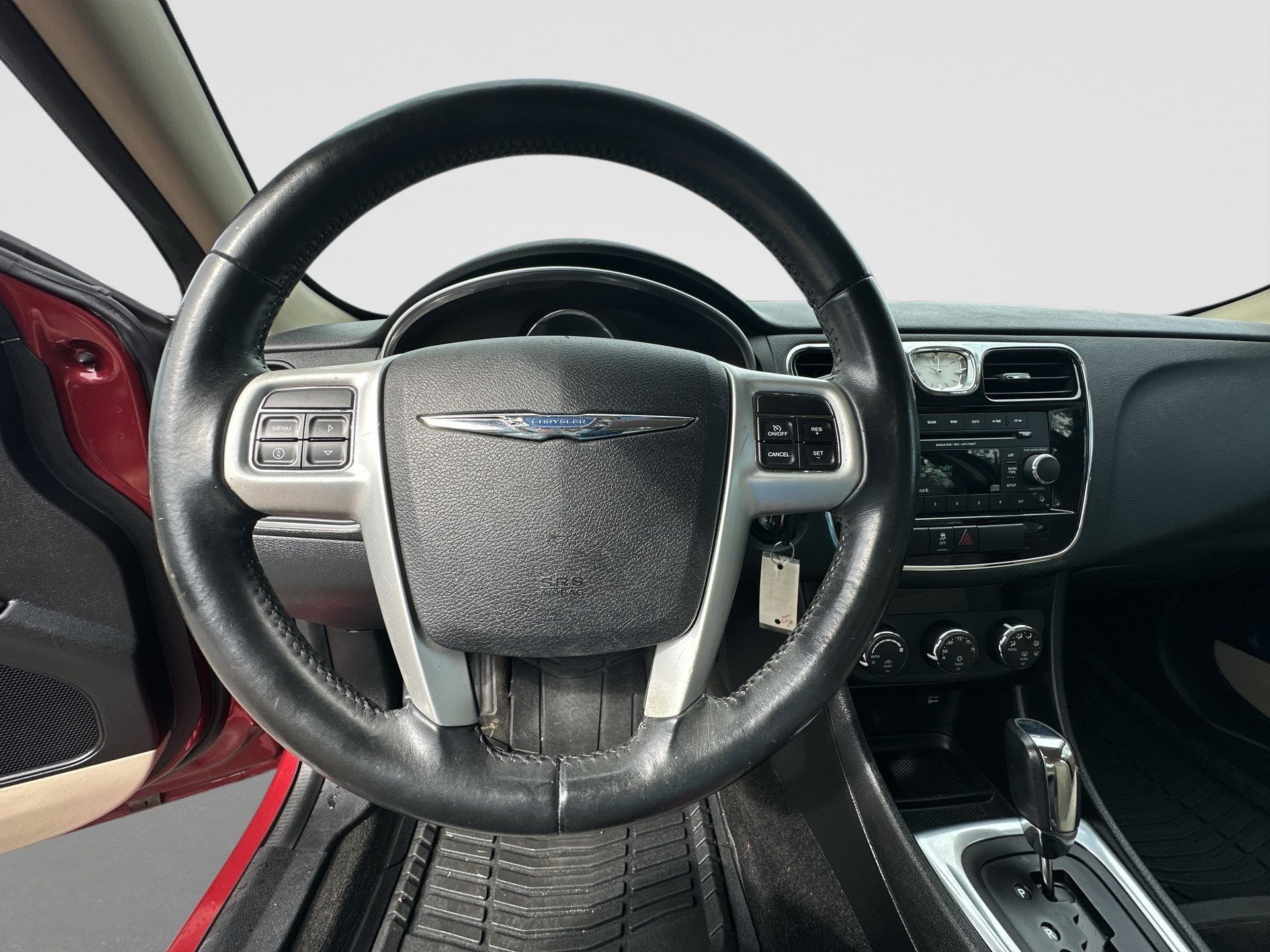Used 2013 Chrysler 200 Touring FWD image 11