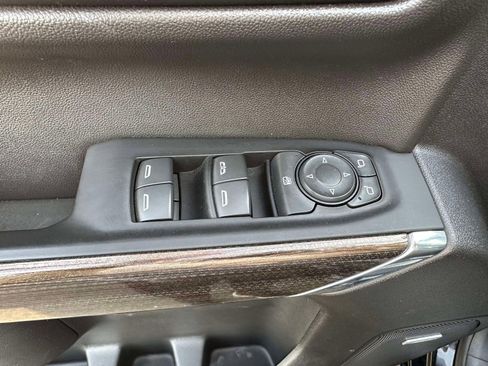 Certified 2021 Chevrolet Silverado 1500 LT Trail Boss w/ Convenience Package II image 12