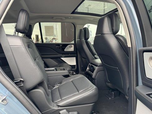 New 2025 Lincoln Aviator Reserve w/ Equipment Group 201A AWD/4WD image 13
