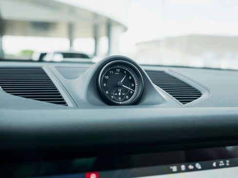 New 2025 Porsche Macan image 21