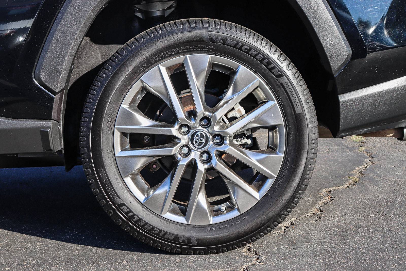 Certified 2019 Toyota RAV4 XLE Premium w/ Carpet Mat Package FWD image 11