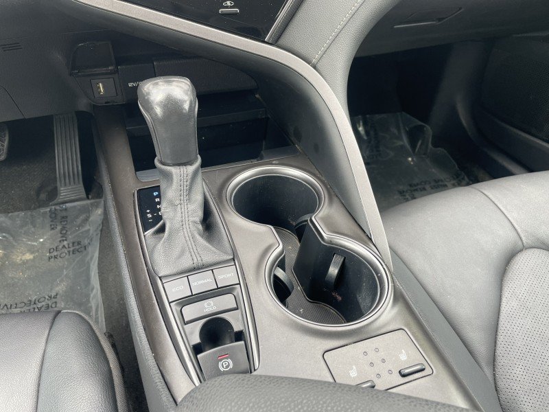 Used 2023 Toyota Camry XSE FWD image 19