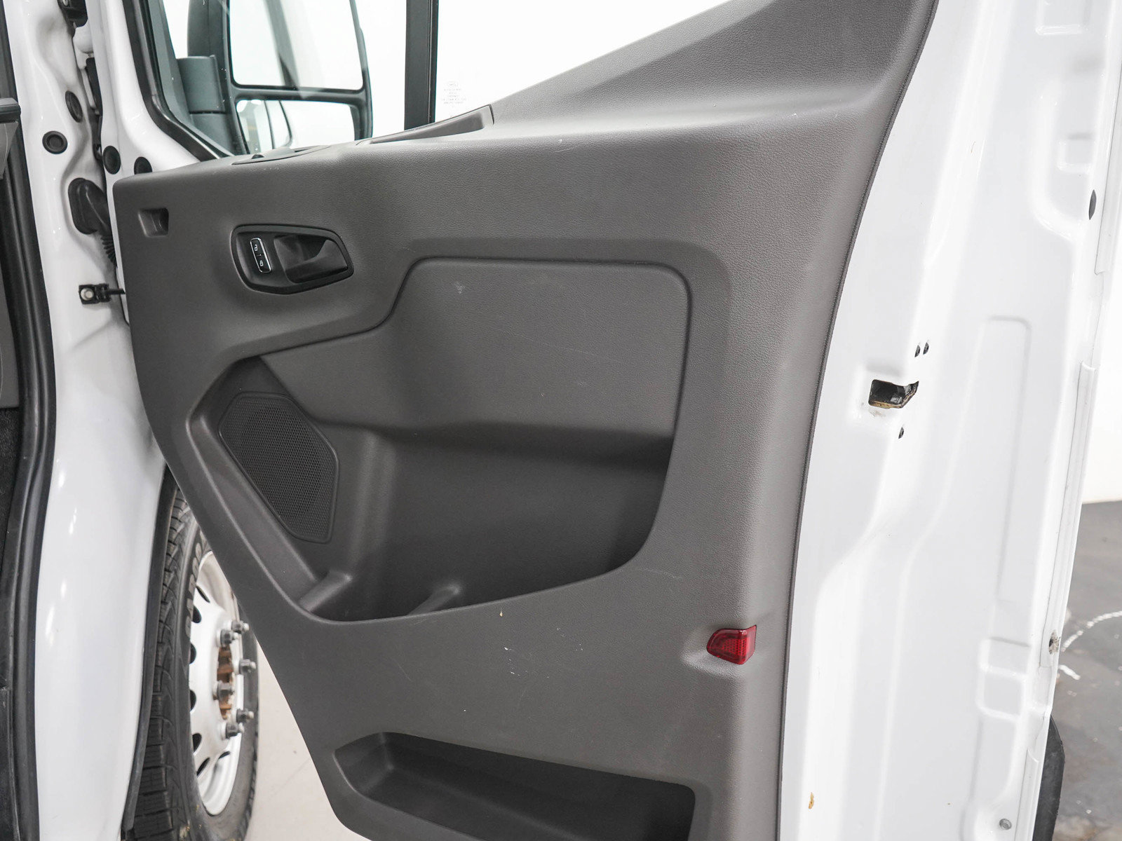 Used 2023 Ford Transit 250 Low Roof AWD w/ Exterior Upgrade Package image 11